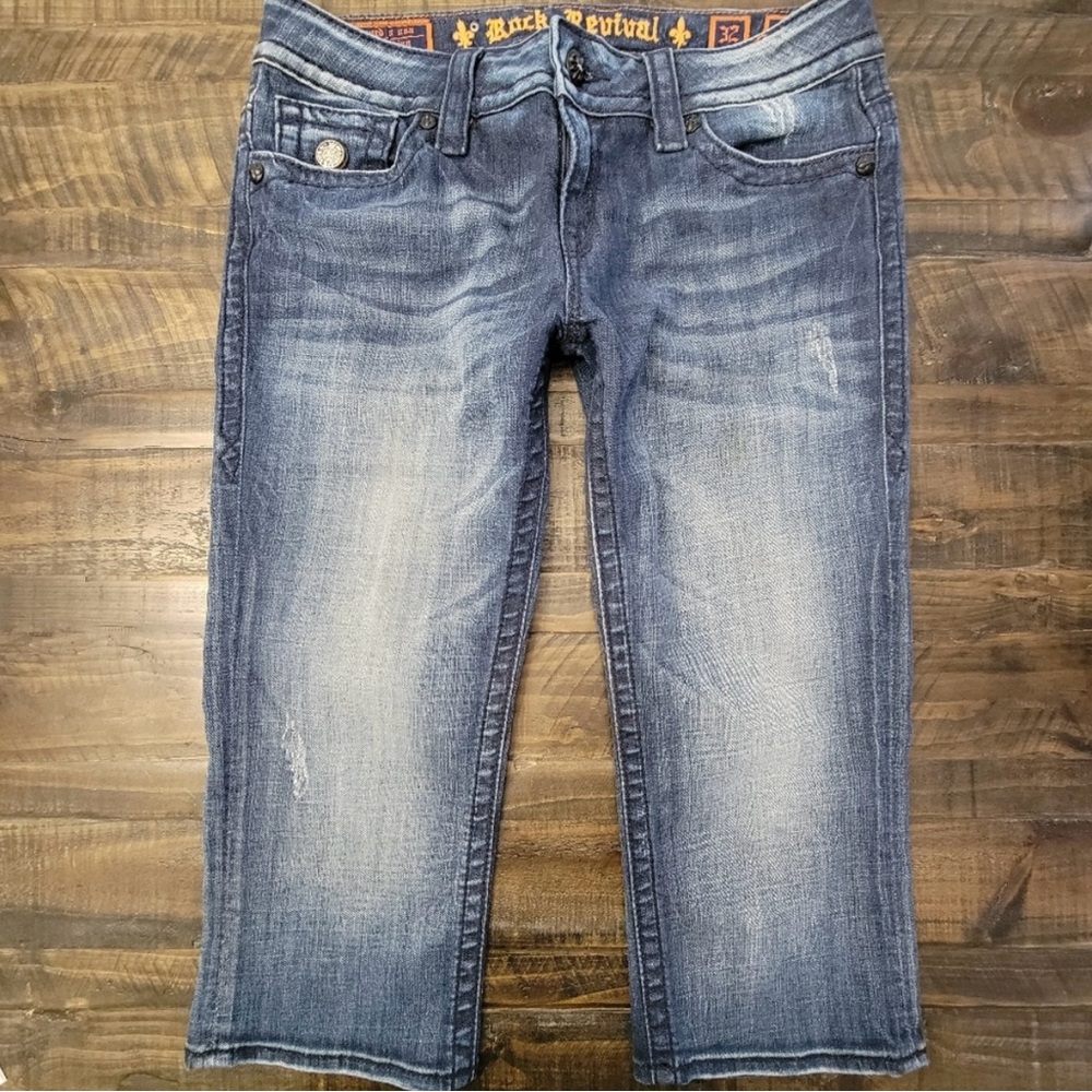 ROCK REVIVAL Jen Capri | 32